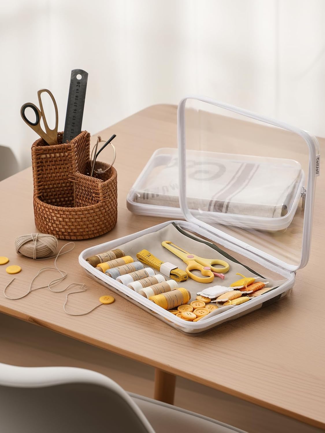 CoiiJoii 3PCS Large Clear Hard Shell Zippered Case. Diaper Bag Organizing Pouches. Waterproof Cosmetic Bag. Storage Organizer Bins. - Image 3